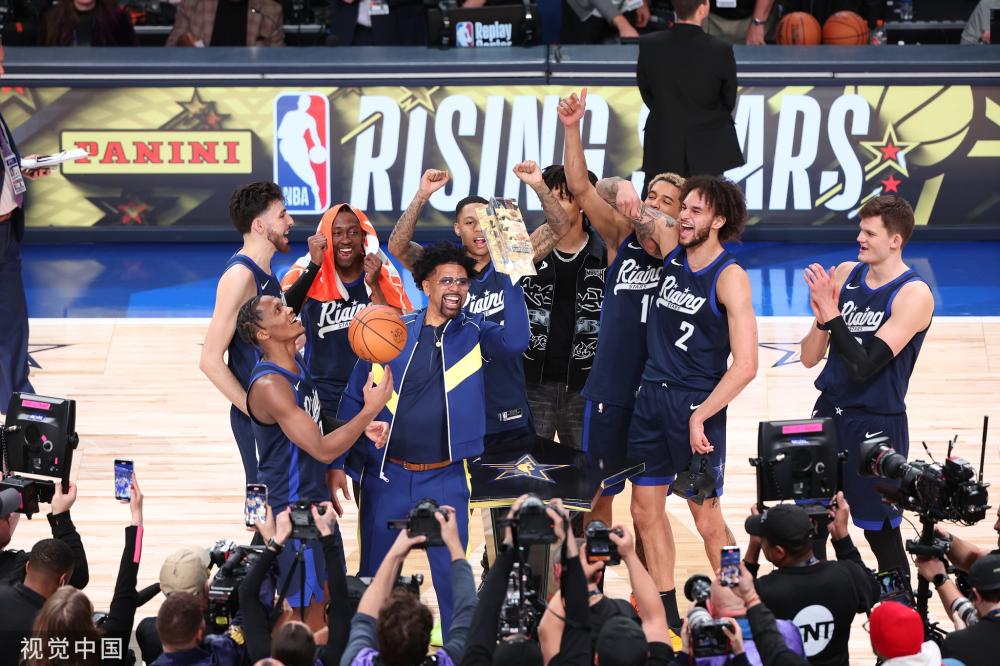 冷静的赛场 冷静的赛场